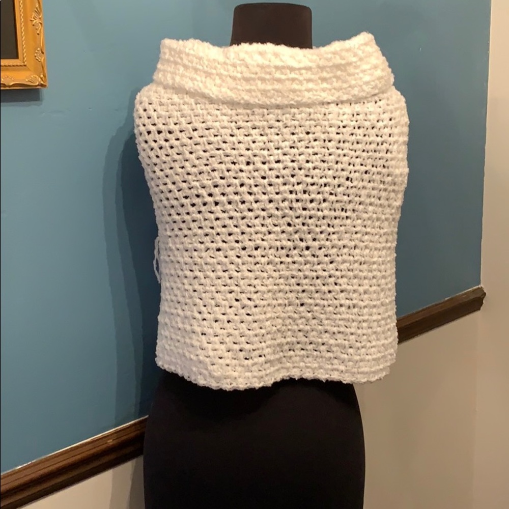 🎁Hand made white shawl/ scarf by A Touch of L❤️ve - Picture 4 of 7
